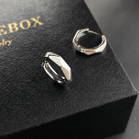 Silver Color Simple Earring - Picture 4 of 5